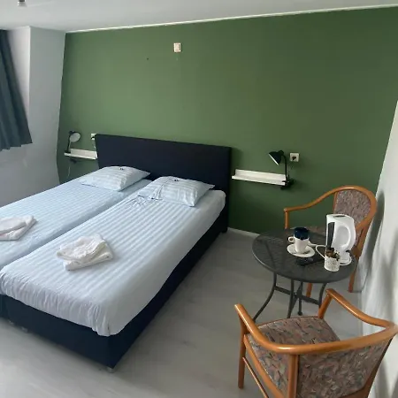 't Sonnehuys 2* デン・ハーグ