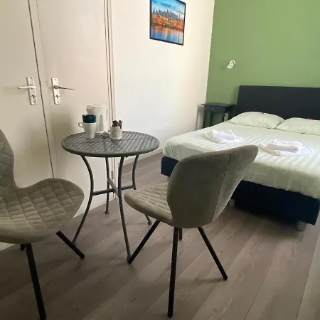 't Sonnehuys Szálloda 2*
