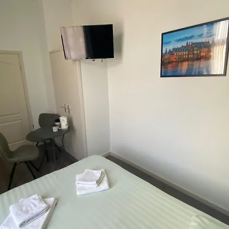 't Sonnehuys 2* デン・ハーグ