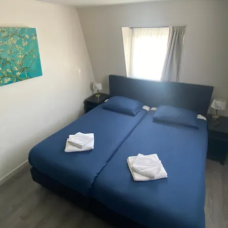 Hotell 't Sonnehuys 2*