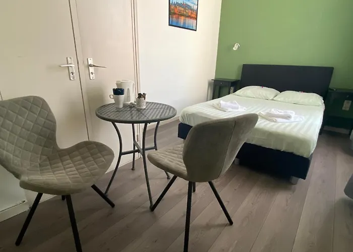 't Sonnehuys Отель 2*