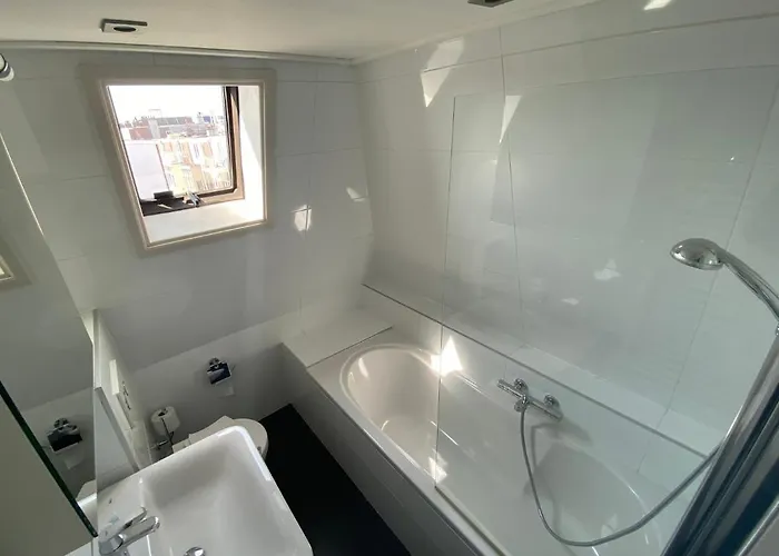 't Sonnehuys Отель 2*